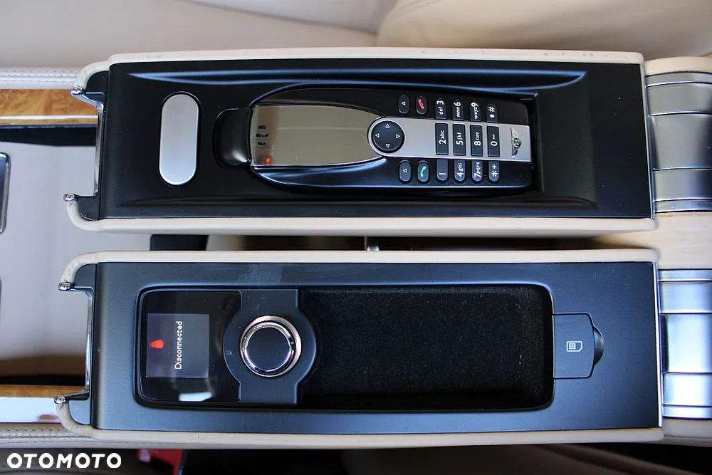 Bentley Azure Standard - 34