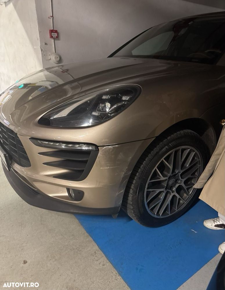 Porsche Macan - 5