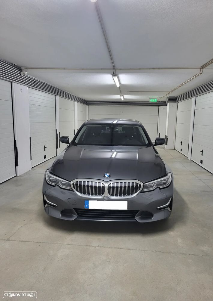 BMW 318 d Luxury Line - 2
