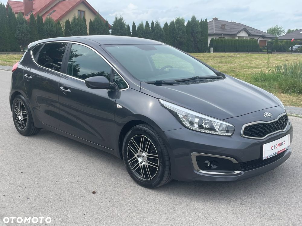 Kia Ceed 1.4 CVVT Vision - 28