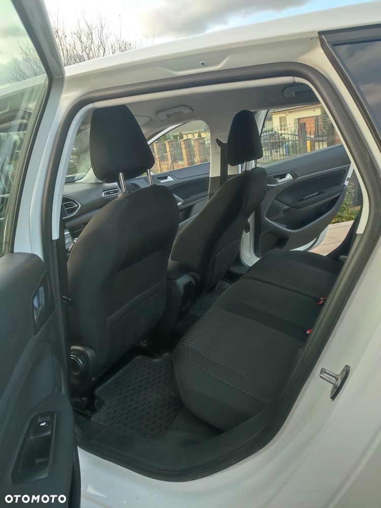 Peugeot 308 1.6 HDi Active - 11
