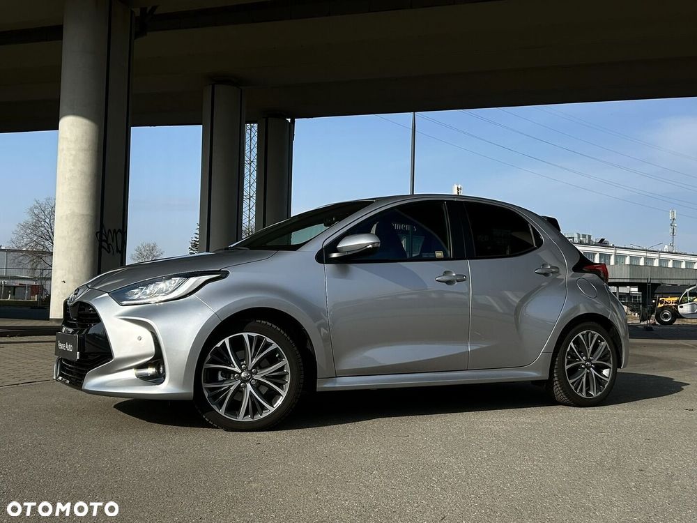 Toyota Yaris Hybrid 1.5 Executive - 11