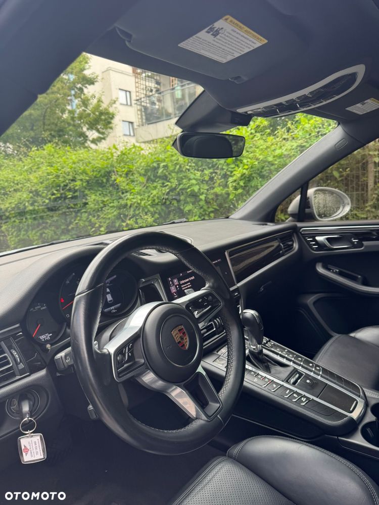 Porsche Macan Standard - 31