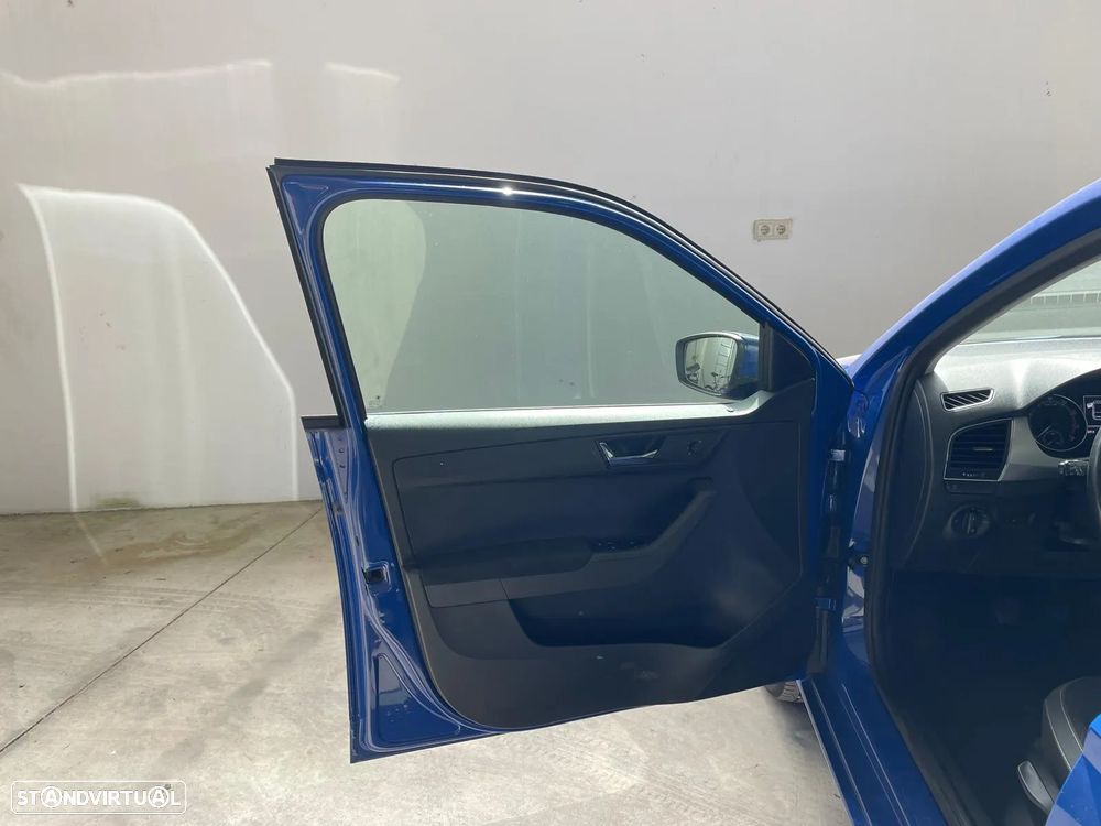 Skoda Fabia Break 1.0 MPI Active - 24