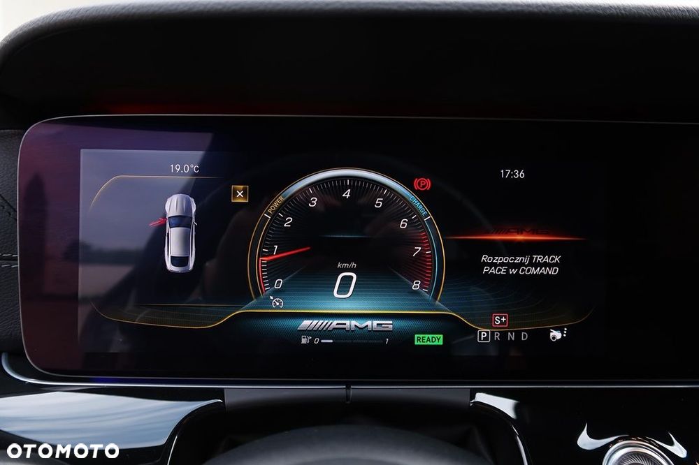 Mercedes-Benz AMG GT 43 4-Matic+ - 27