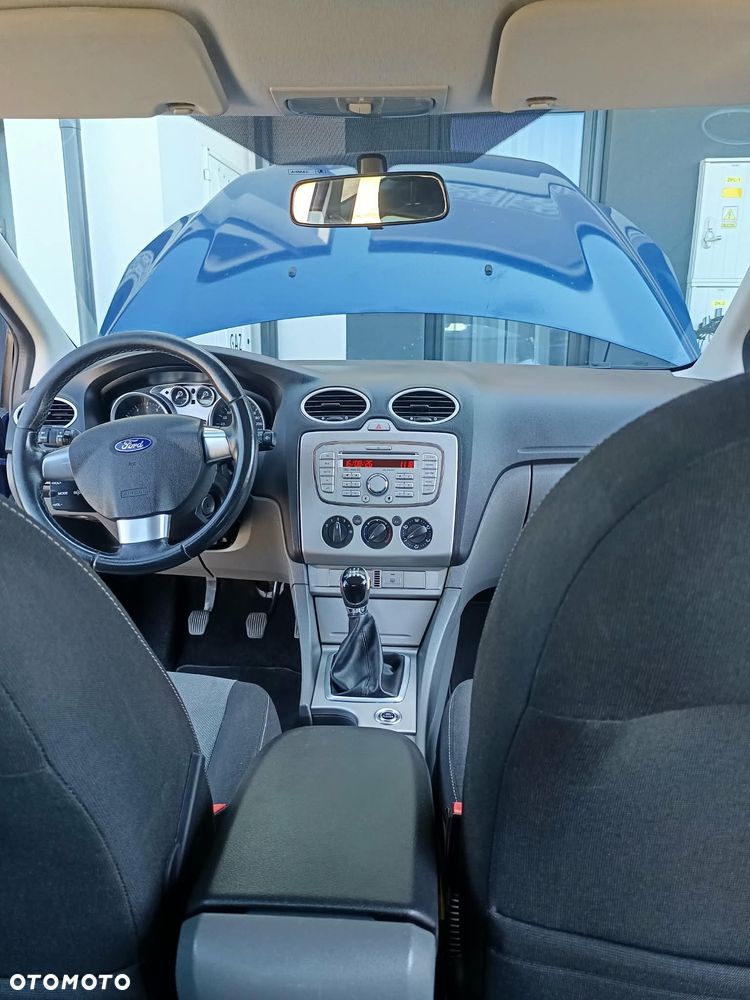 Ford Focus 1.6 Sport - 19