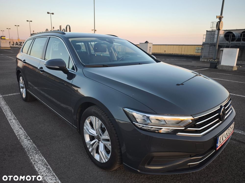 Volkswagen Passat 2.0 TDI EVO Business DSG - 1