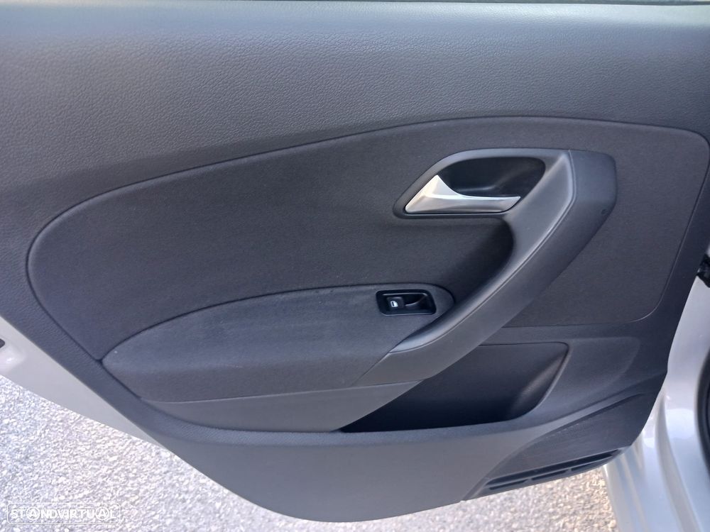 VW Polo 1.4 TDi BlueMotion - 36