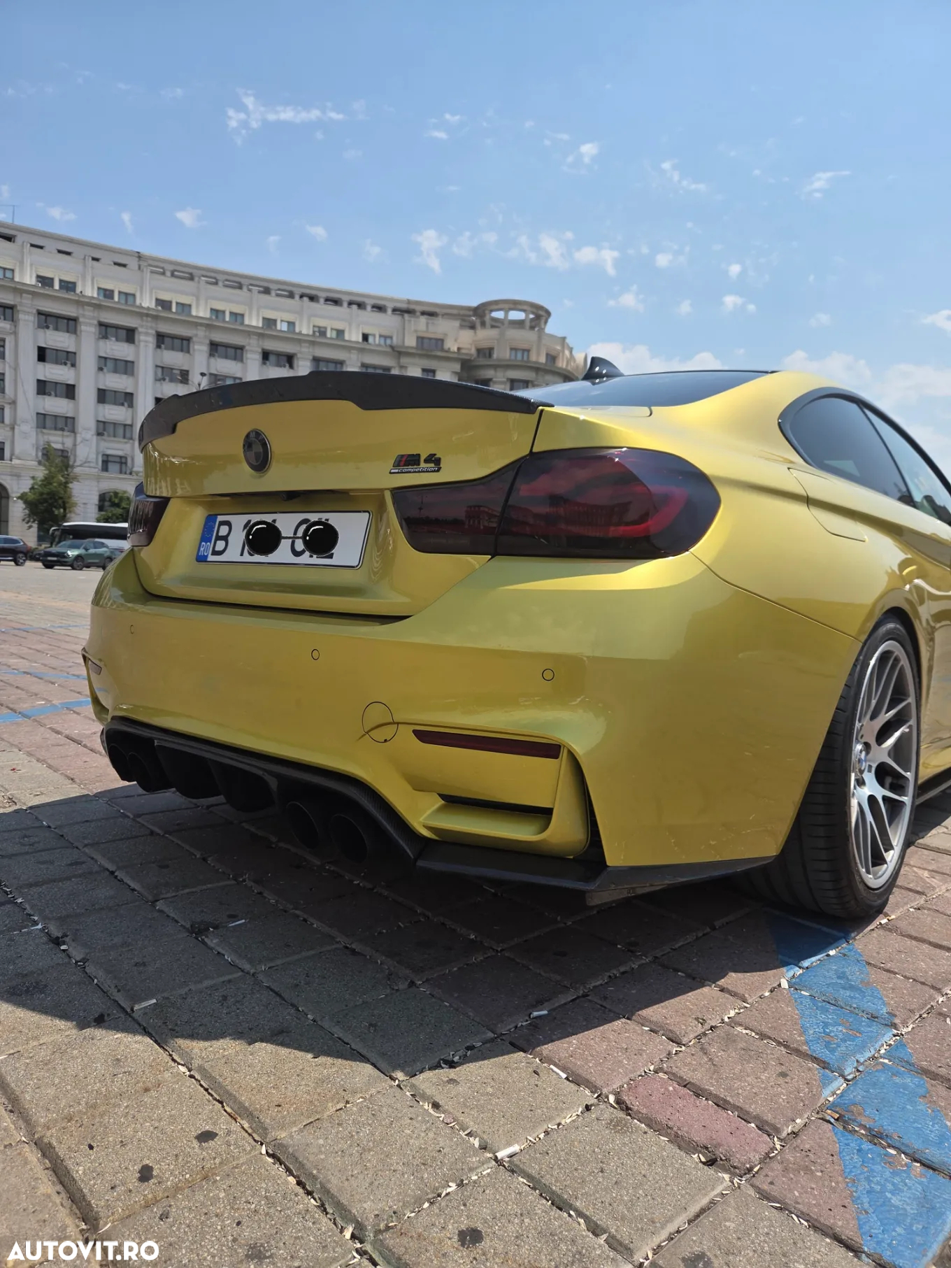 BMW M4 CS - 12