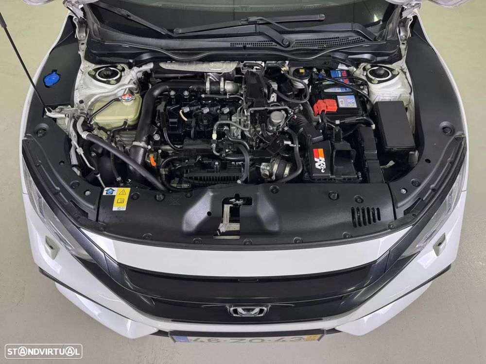 Honda Civic 1.0 i-VTEC Executive Premium - 9