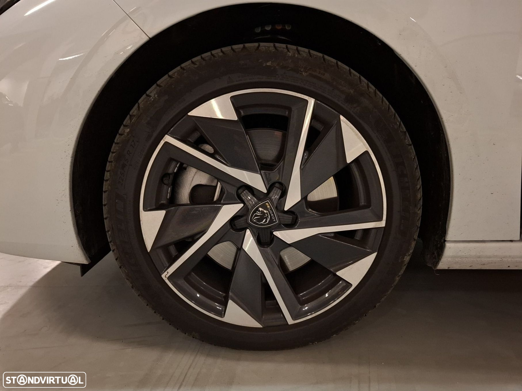 Peugeot 308 SW 1.6 Hybrid Active e-EAT8 - 22