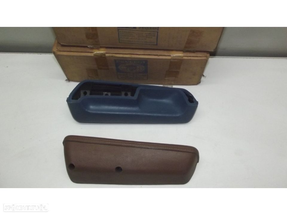 Peugeot 104 puxador porta lado direito novo e original - 2