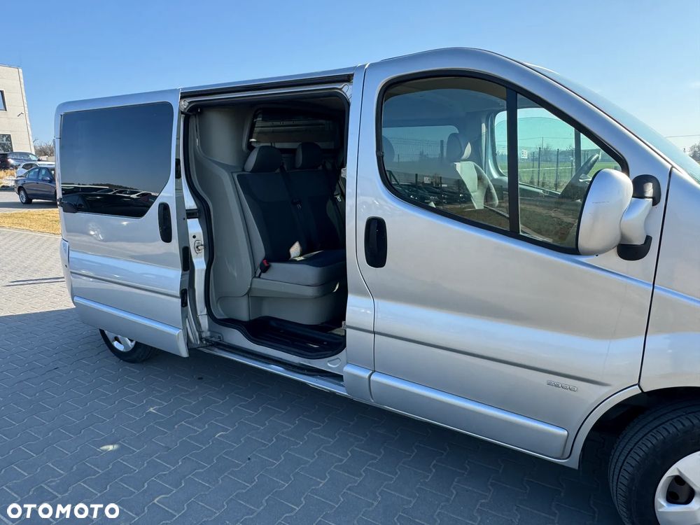 Opel VIVARO - 9