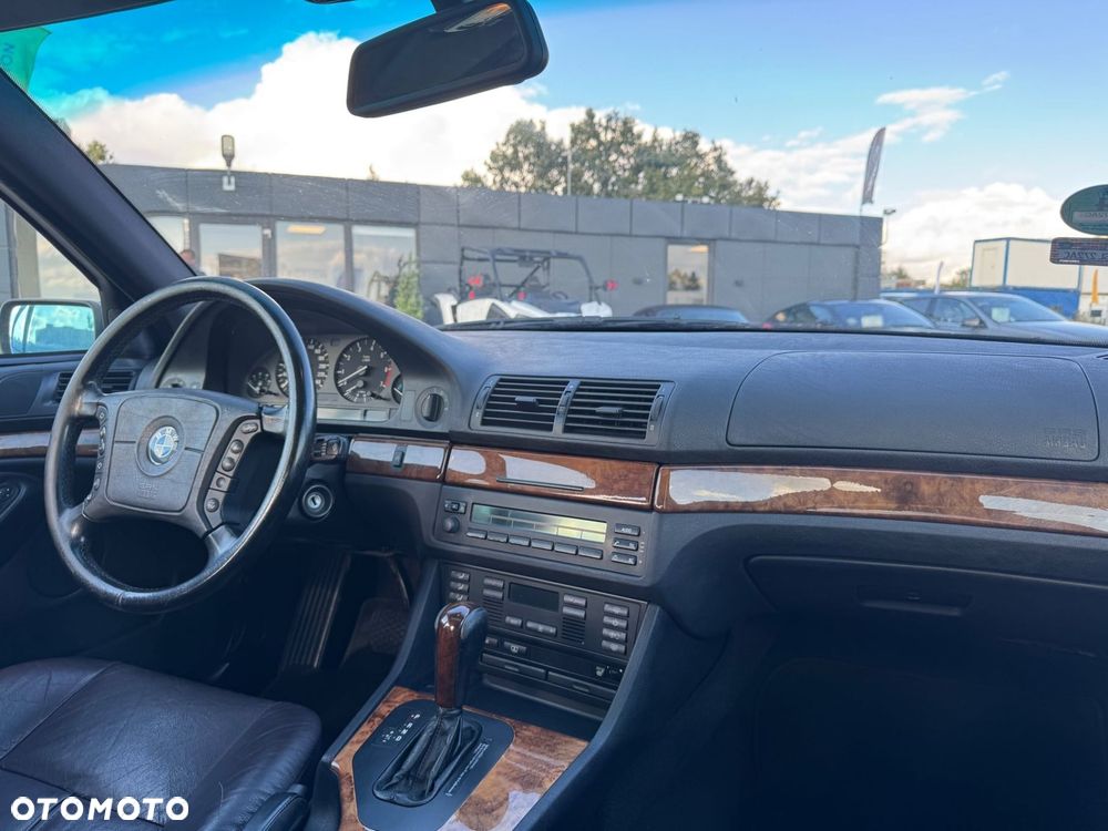 BMW Seria 5 - 17