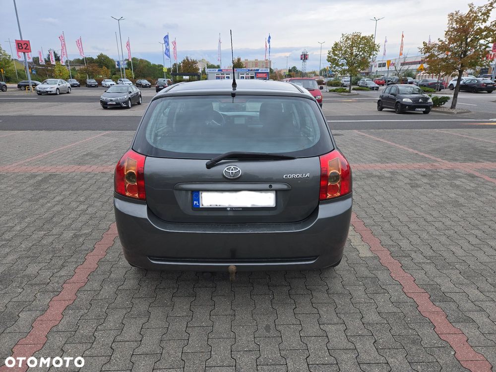 Toyota Corolla 2.0 D-4D Sol - 5