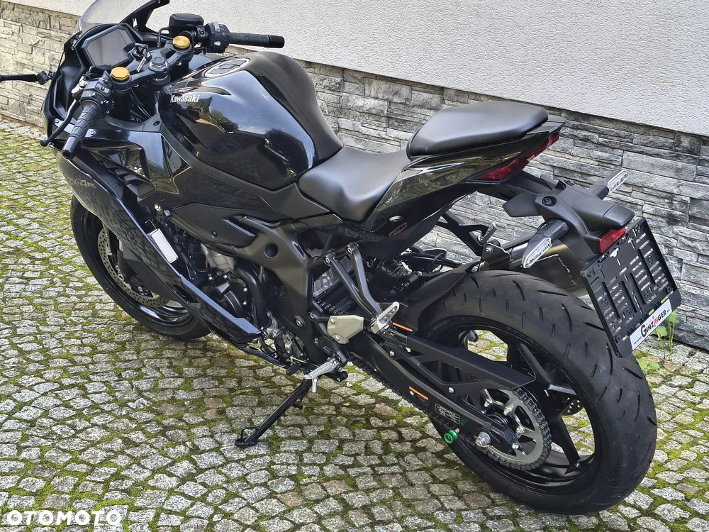 Kawasaki ZX - 18