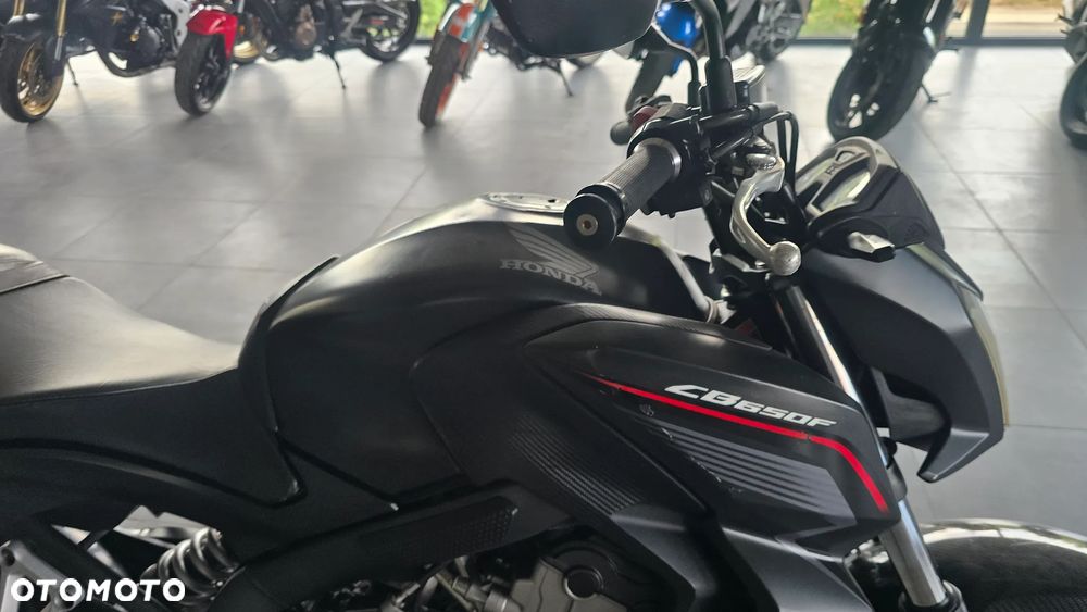 Honda CB - 24