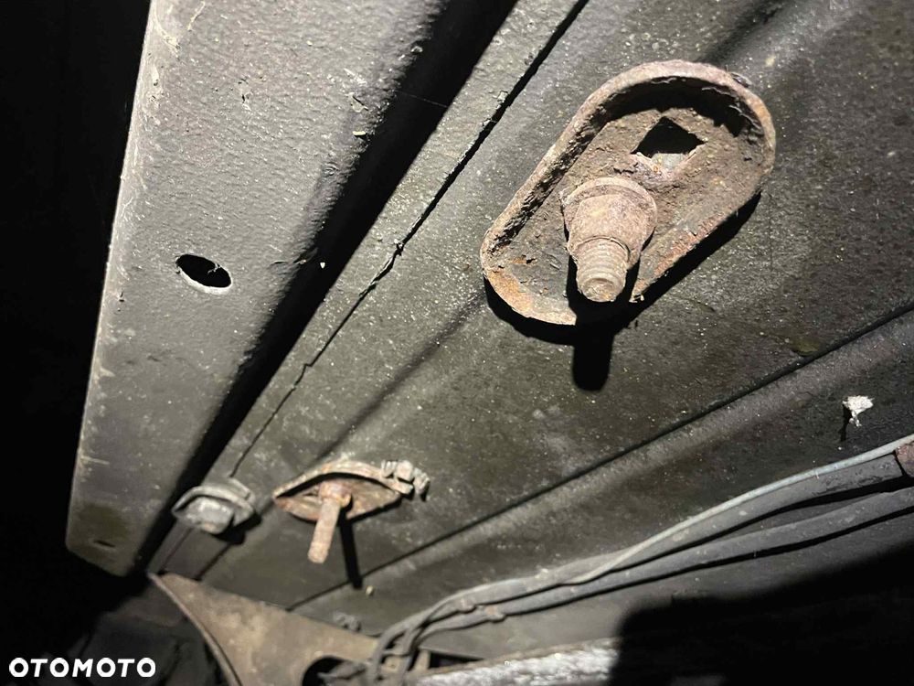 Chevrolet Suburban - 29