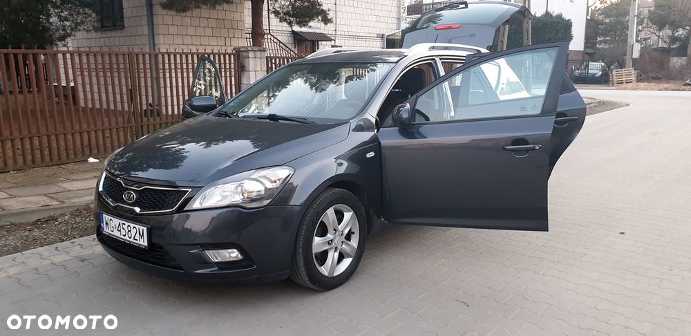 Kia Ceed 1.4 S Euro2012 - 14