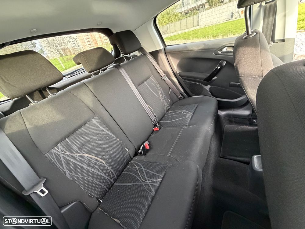 Peugeot 208 1.2 VTi Active - 19