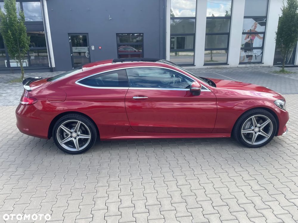 Mercedes-Benz Klasa C 300 7G-TRONIC AMG Line - 7