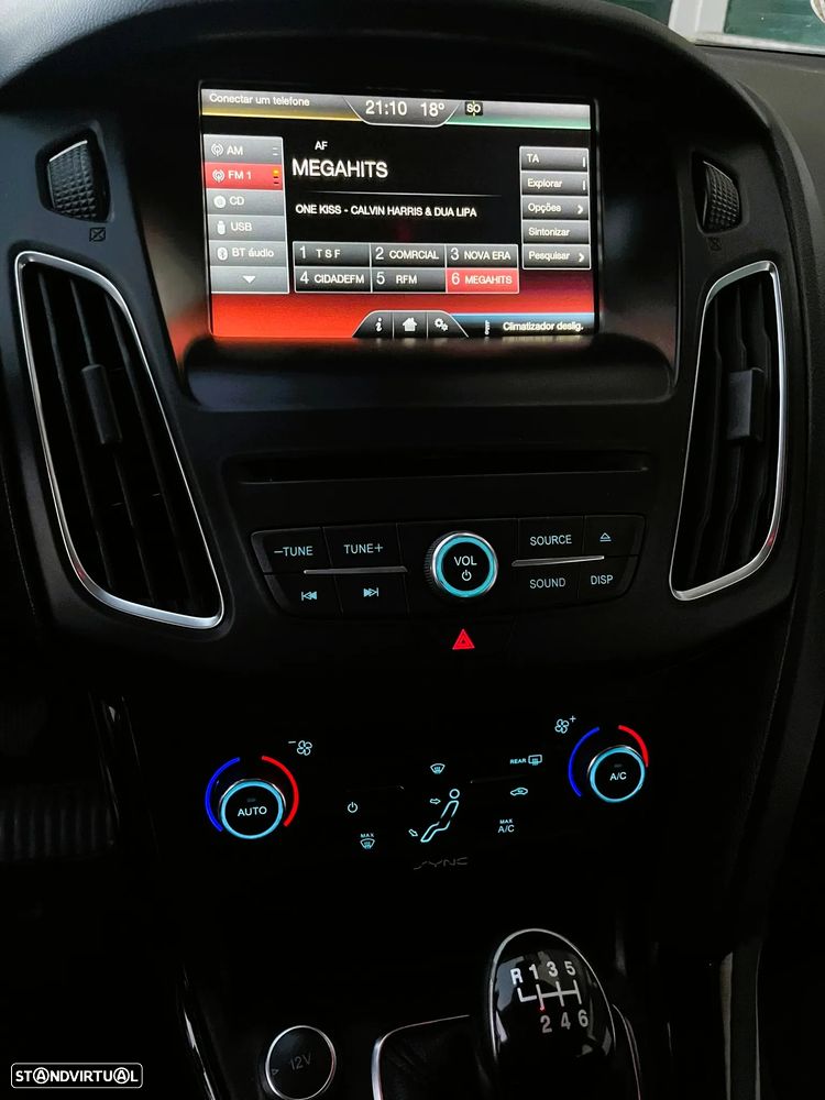 Ford Focus 1.0 SCTi Titanium - 8