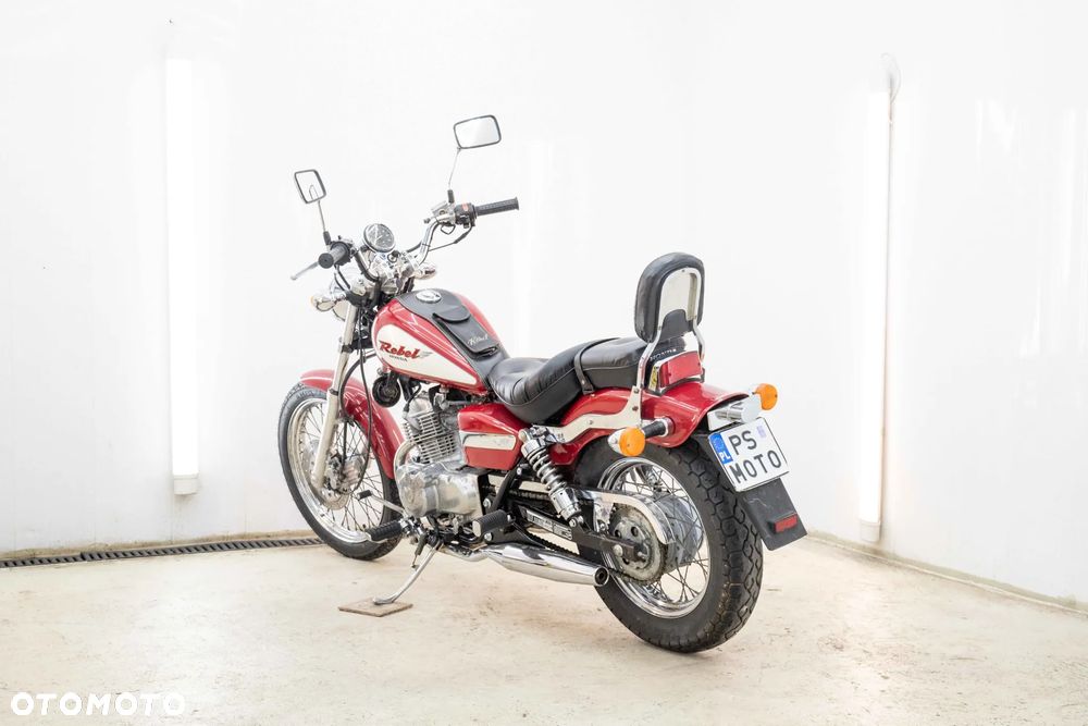 Honda CA - 8
