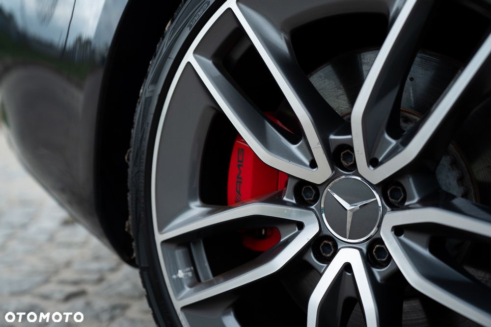 Mercedes-Benz Klasa E AMG 53 4-Matic+ 9G-TRONIC - 3