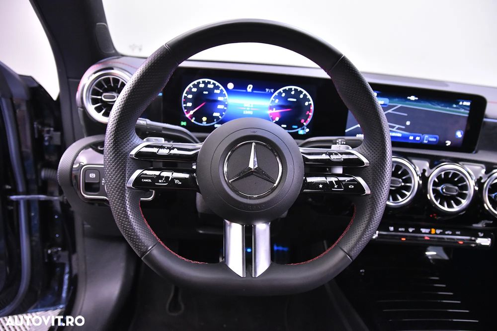 Mercedes-Benz CLA 200 7G-DCT AMG Line - 17