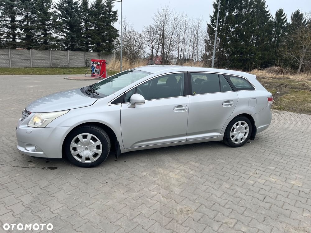 Toyota Avensis - 3