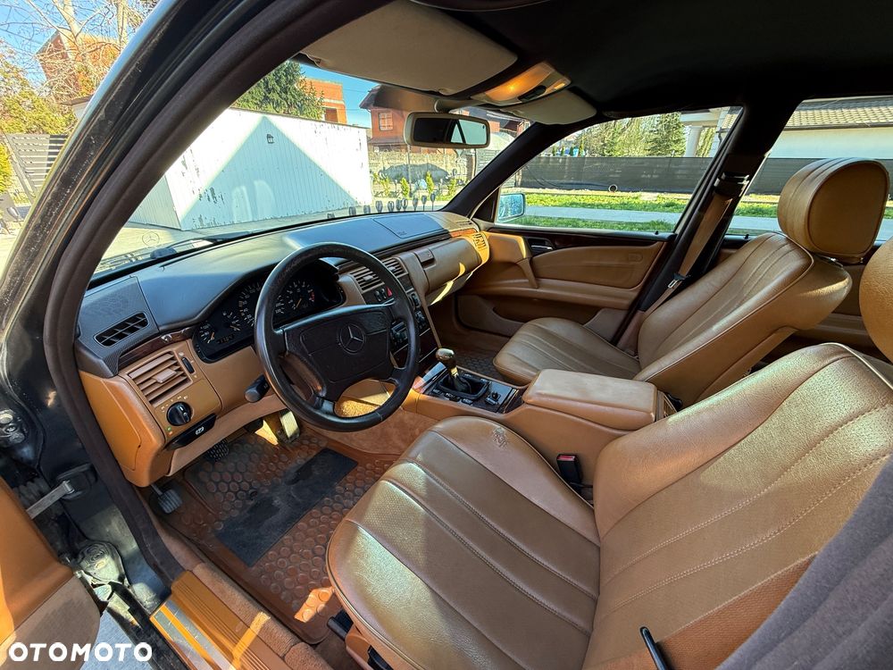 Mercedes-Benz Klasa E - 10