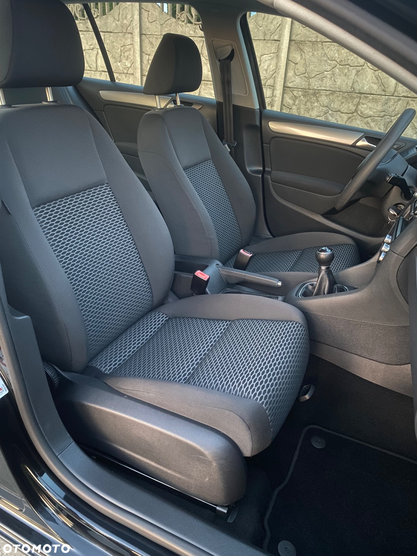 Volkswagen Golf - 16