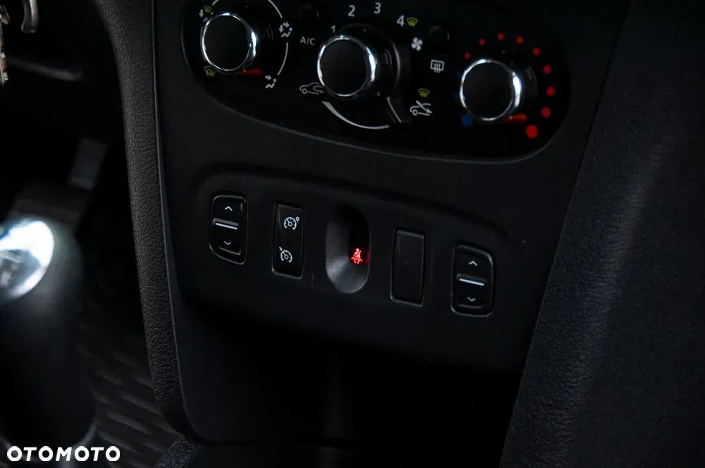 Dacia Logan 0.9 TCe Laureate S&S - 22