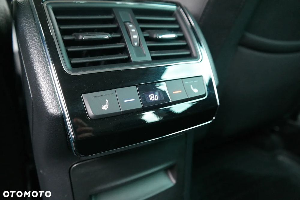 Skoda Superb 2.0 TDI SCR 4x4 Style DSG - 15