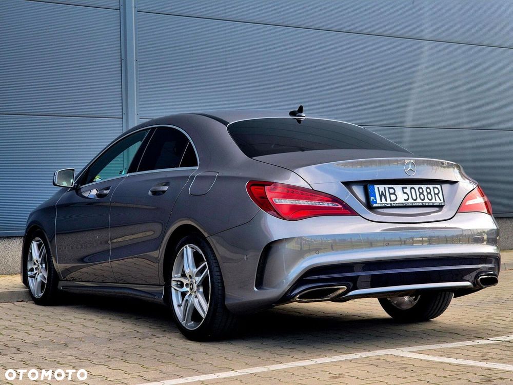 Mercedes-Benz CLA 200 7G-DCT AMG Line - 17