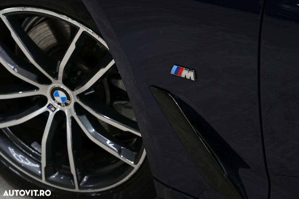 BMW Seria 5 520i AT - 39