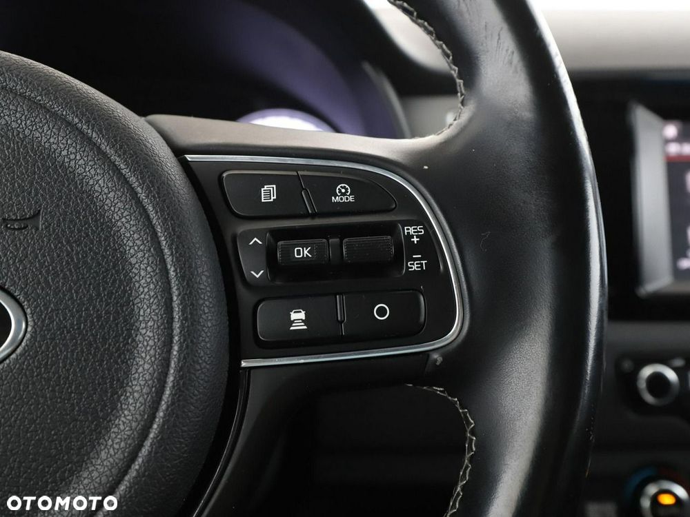 Kia Niro 1.6 GDI Hybrid L - 32