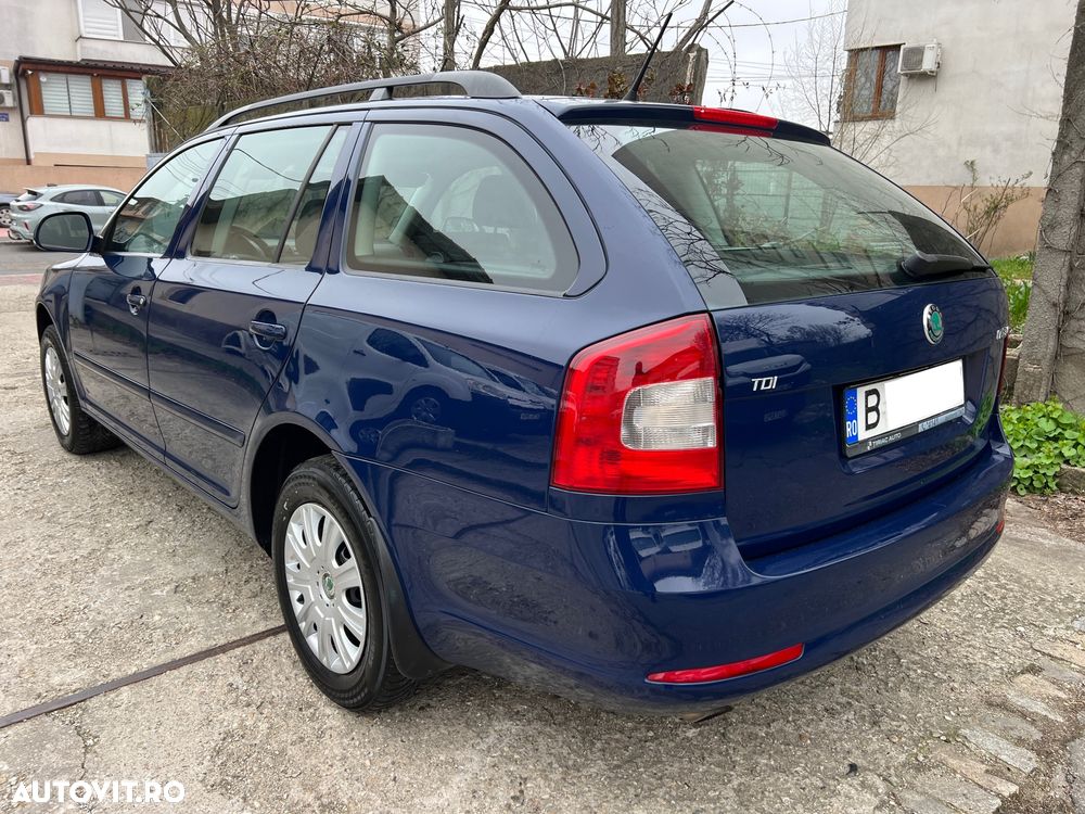 Skoda Octavia 1.6 TDI Ambiente - 12