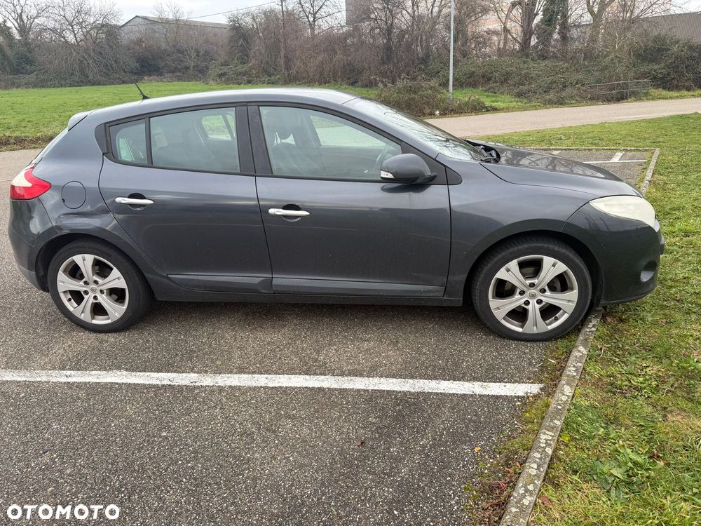 Renault Megane ENERGY dCi 110 Start & Stopp Dynamique - 2