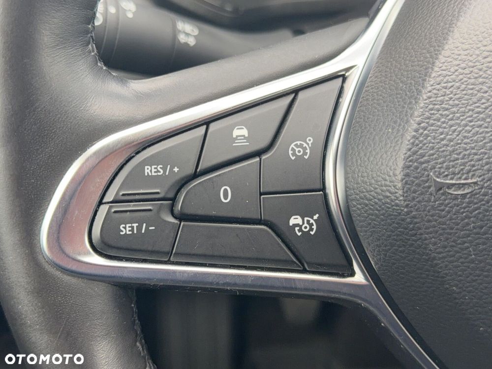Renault Captur - 23