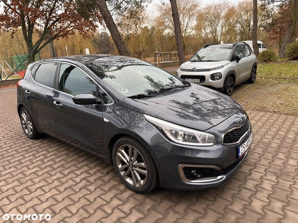 Kia Ceed - 1