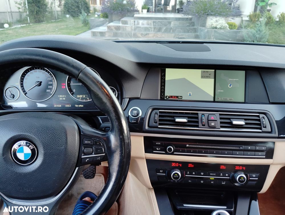 BMW Seria 5 525d - 4