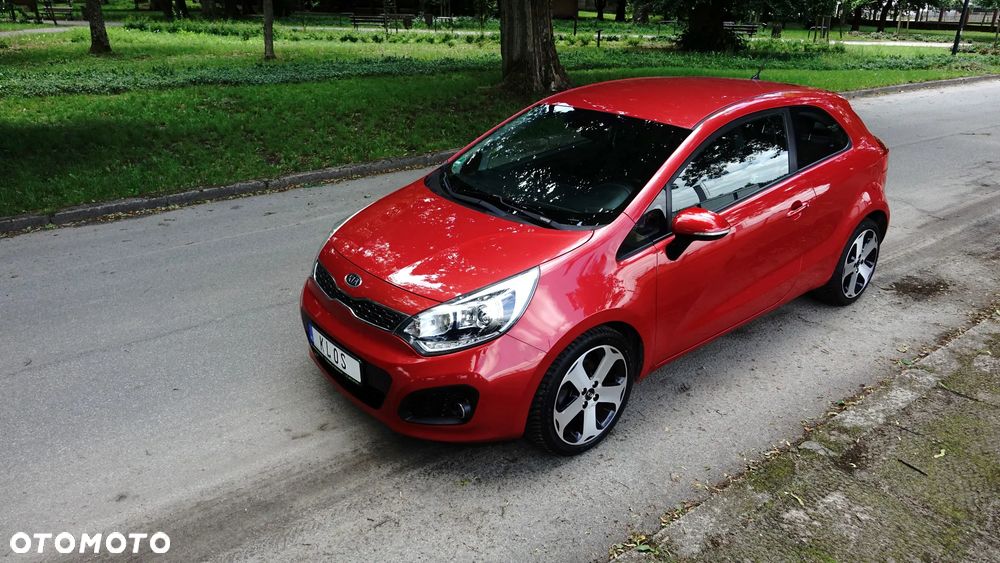 Kia Rio 1.4 Dream Team Edition - 24