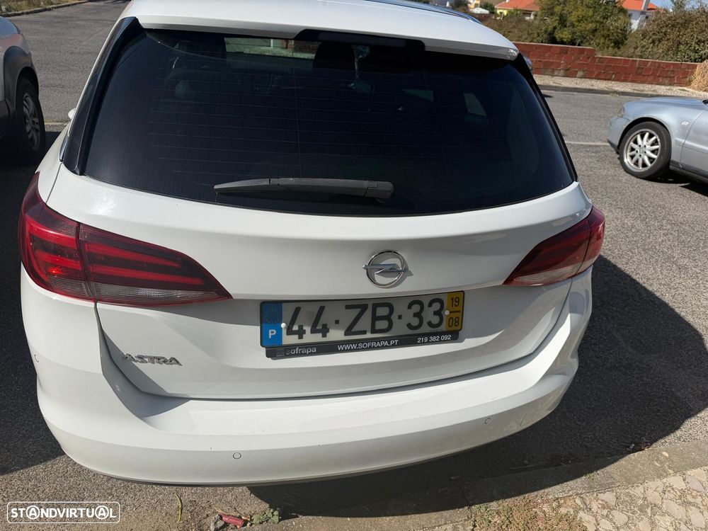 Opel Astra Sports Tourer - 18