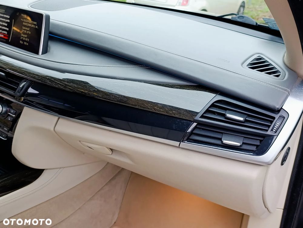 BMW X5 xDrive40d - 13