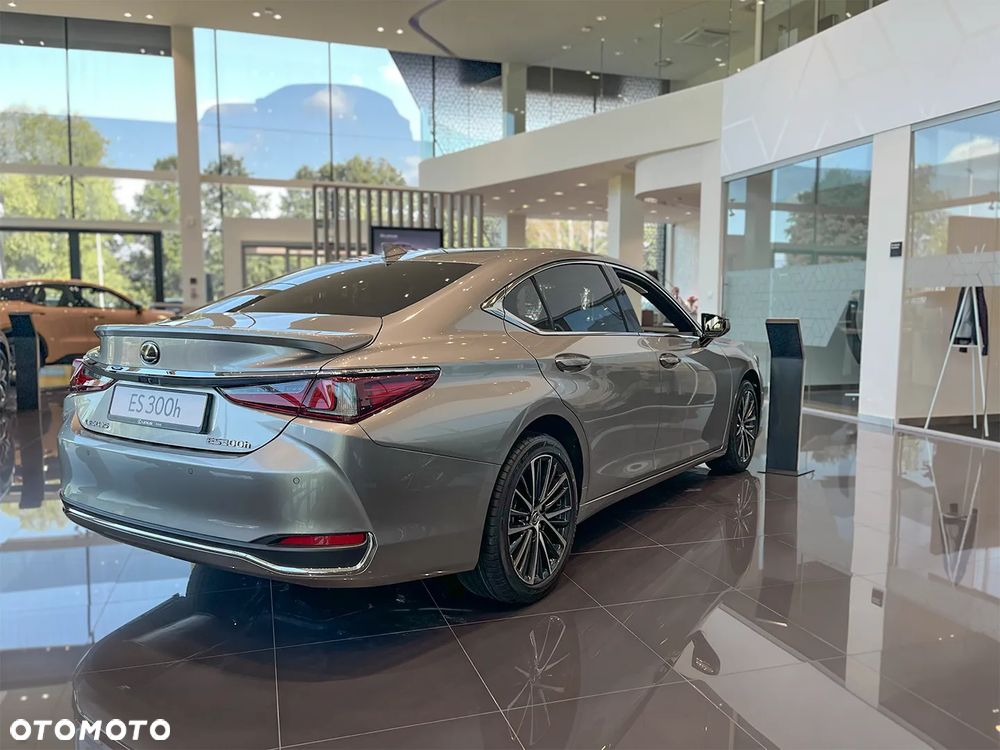 Lexus ES 300h Business Edition - 3