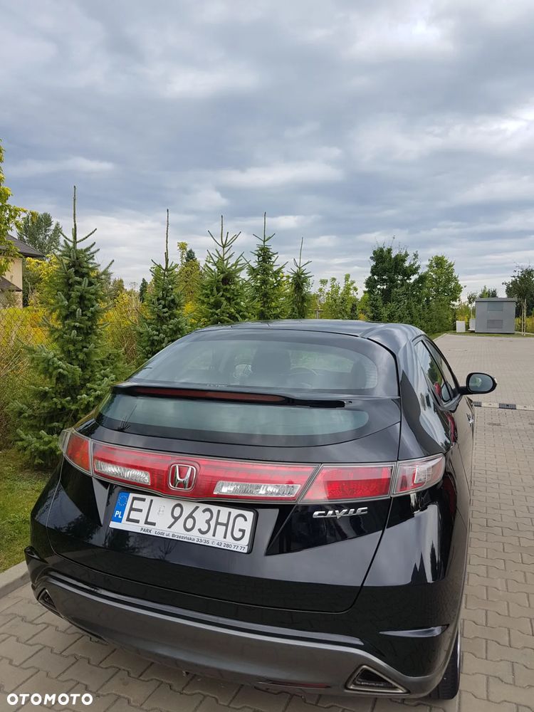 Honda Civic 1.8 Comfort - 33