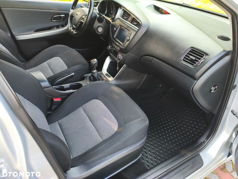 Kia Ceed 1.6 GDI L Business Line - 24