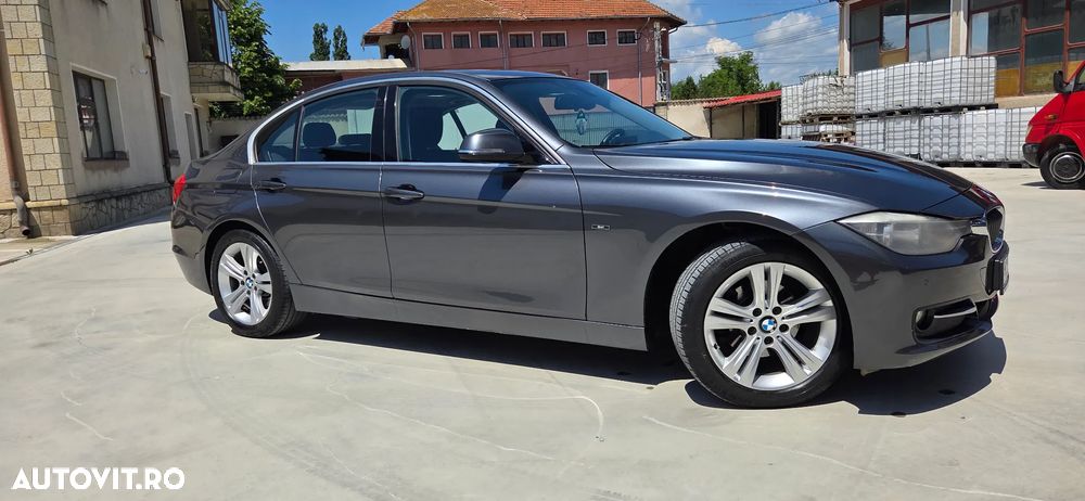 BMW Seria 3 318d Sport Line - 4