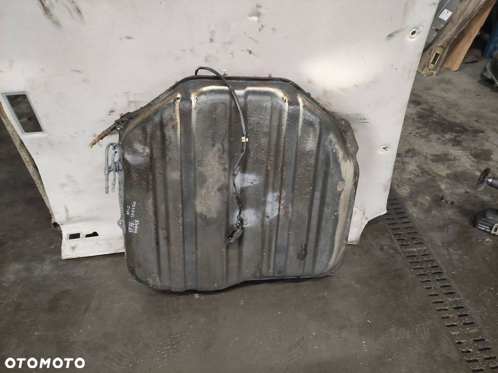 BAK ZBIORNIK PALIWA ROVER 600 620i 2.0 BENZYNA - 4